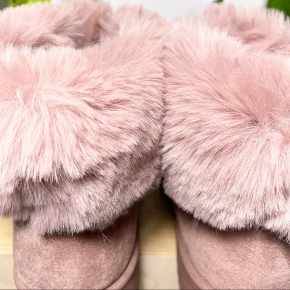 NWT 7.5, 8 light pink fuzzy fur booties - Picture 6 of 10